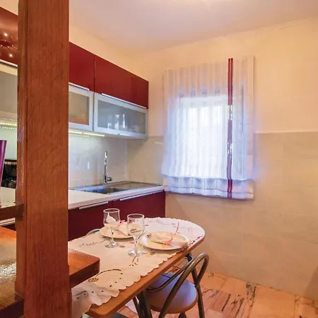 Nice In W/ 1 Bedrooms Апартаменты *